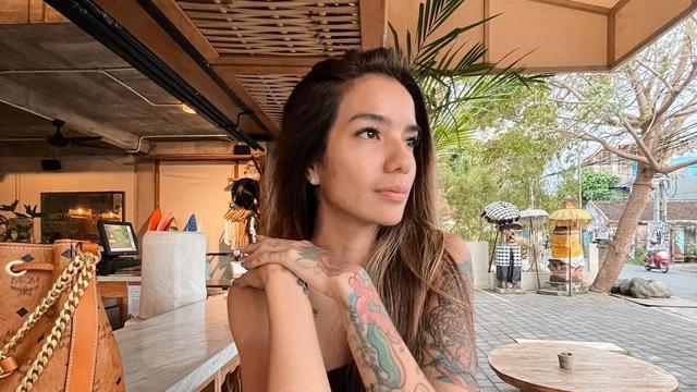 Gaya Sheila Marcia Pamer Banyak Tato, Tampil Menawan Banjir Pujian