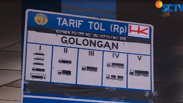 Sesuai dengan kebijakan penyesuaian tarif, kendaraan golongan 1 dikenakan tarif Rp 15 ribu.