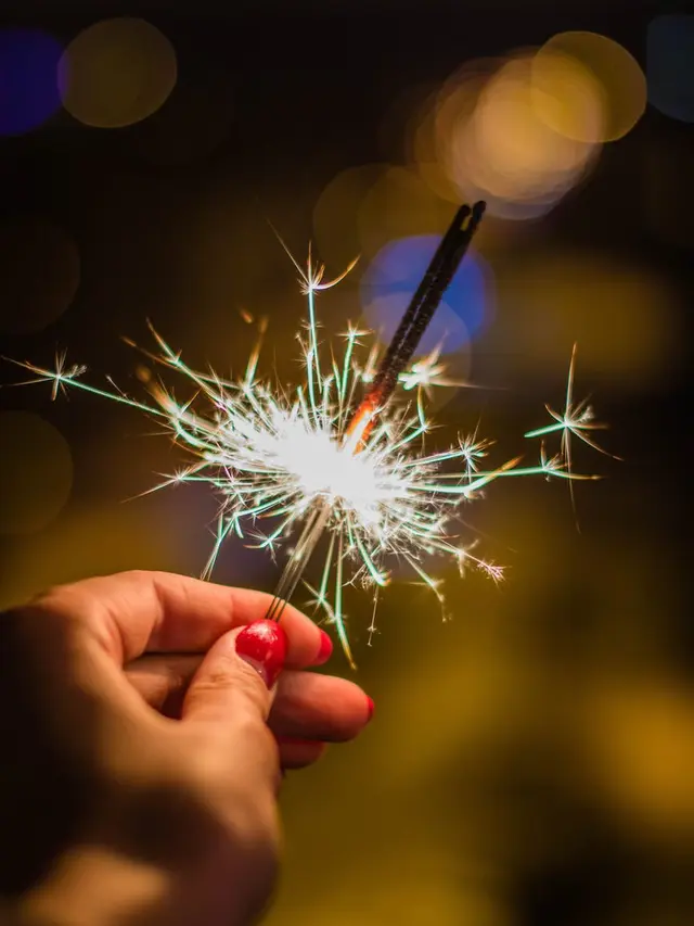 Arti Mimpi Bermain Kembang Api yang Menandakan Peringatan