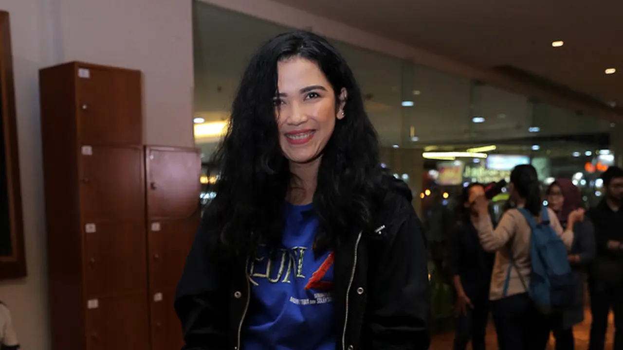 [Bintang] Dinda Kanya Dewi