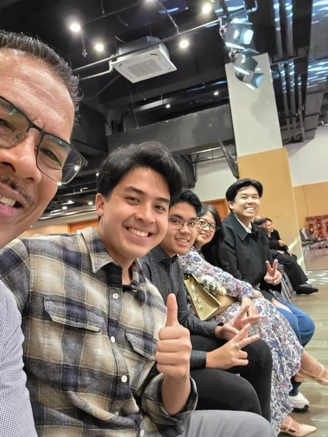 7 Potret Kenangan Jerome Polin dengan Mendiang Ayah, Penuh Kehangatan dan Bikin Haru