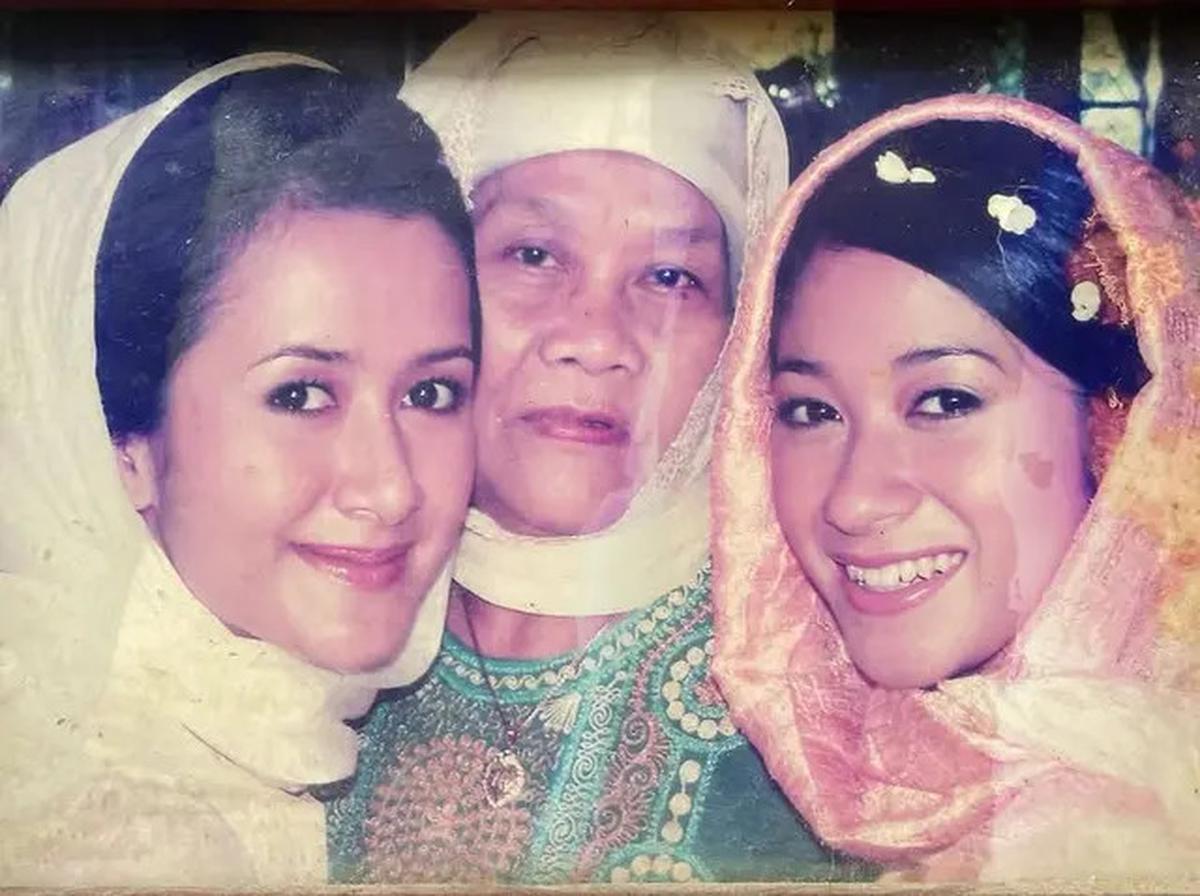 9 Artis Tanah Air Unggah Potret Jadul Masa Kecil Bersama Ibunda saat Ucapkan Hari Ibu, Alyssa Daguise, Wulan Guritno, hingga Raisa
