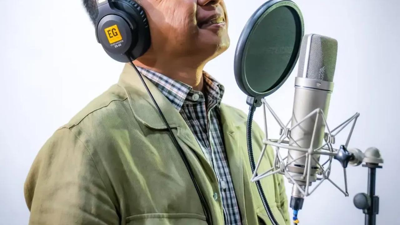 Penampilan Keren Bak Anak Muda Panglima TNI, Pose Bareng 3 Musisi Top Tanah Air