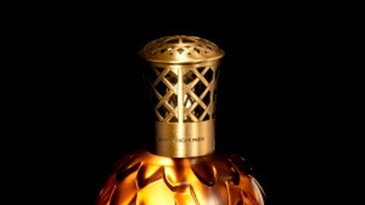 Ilustrasi Parfum