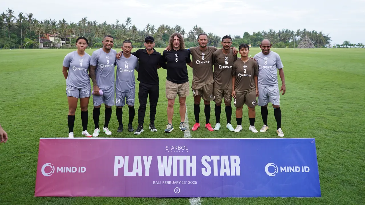 Legenda Barcelona dan Timnas Spanyol, Carles Puyol, mengunjungi Bali.