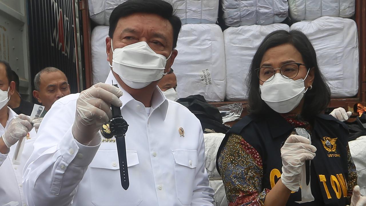 VIDEO: Menkeu Sri Mulyani Bongkar Modus Penyelundupan Narkoba Hingga Rokok Ilegal "Ekspedisi Pakai Info Palsu"