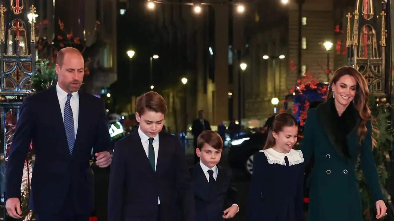 Comeback Anggun Kate Middleton Kenakan Gaun Lama di Christmas Carol, Hadir Bareng Keluarga Tanpa Raja Charles & Ratu Camilla