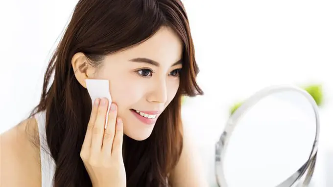 Cara membersihkan wajah