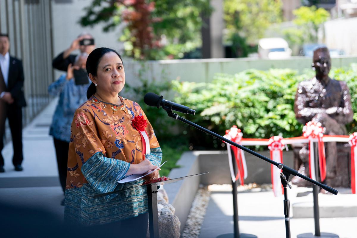 Puan Resmikan Patung Bung Karno di Tokyo
