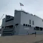 Kapal Angkatan Laut Prancis, LHD Dixmude yang singgah di Pelabuhan Tanjung Priok pada 25-29 Maret 2023 dalam misi Jeanne d'Arc. (Liputan6/Benedikta Miranti)