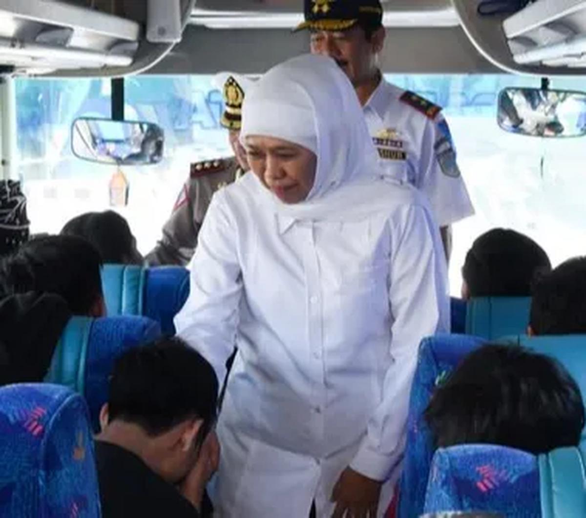 Gubernur Jawa Timur Khofifah Indar Parawansa mengakui dirinya mendapatkan tawaran dari Koalisi Perubahan untuk menjadi cawapres Anies Baswedan.