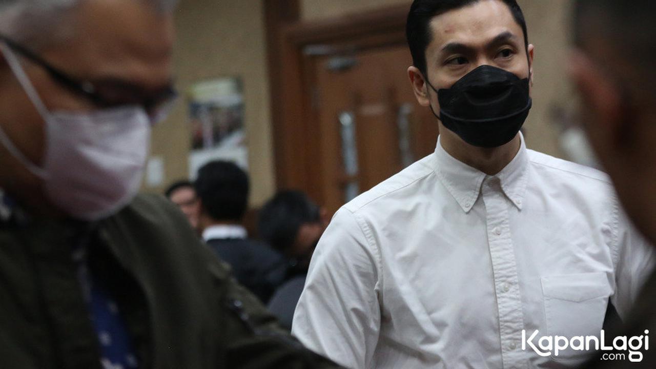 Rugikan Negara Rp210 Miliar, 11 Potret Harvey Moeis Suami Sandra Dewi Dituntut 12 Tahun Penjara - Harta Benda Terancam Disita