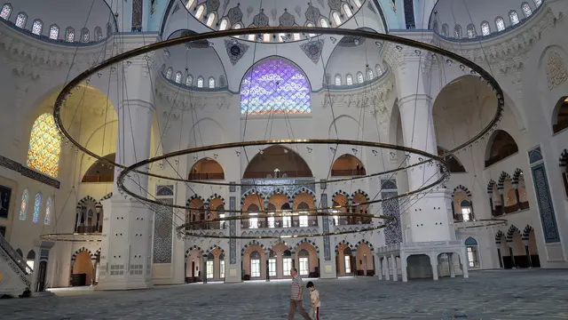 Masjid Çamlıca di Istanbul Turki diresmikan pada 2019 lalu