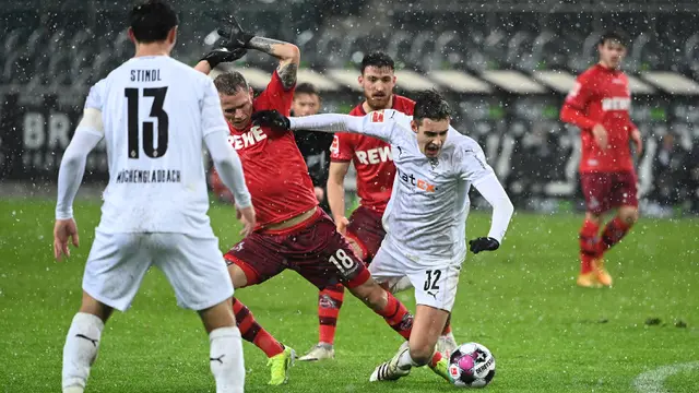 FOTO: Brace Elvis Rexhbecaj Hantarkan FC Koln Bungkam Tuan Rumah Borussia Moenchengladbach 2-1