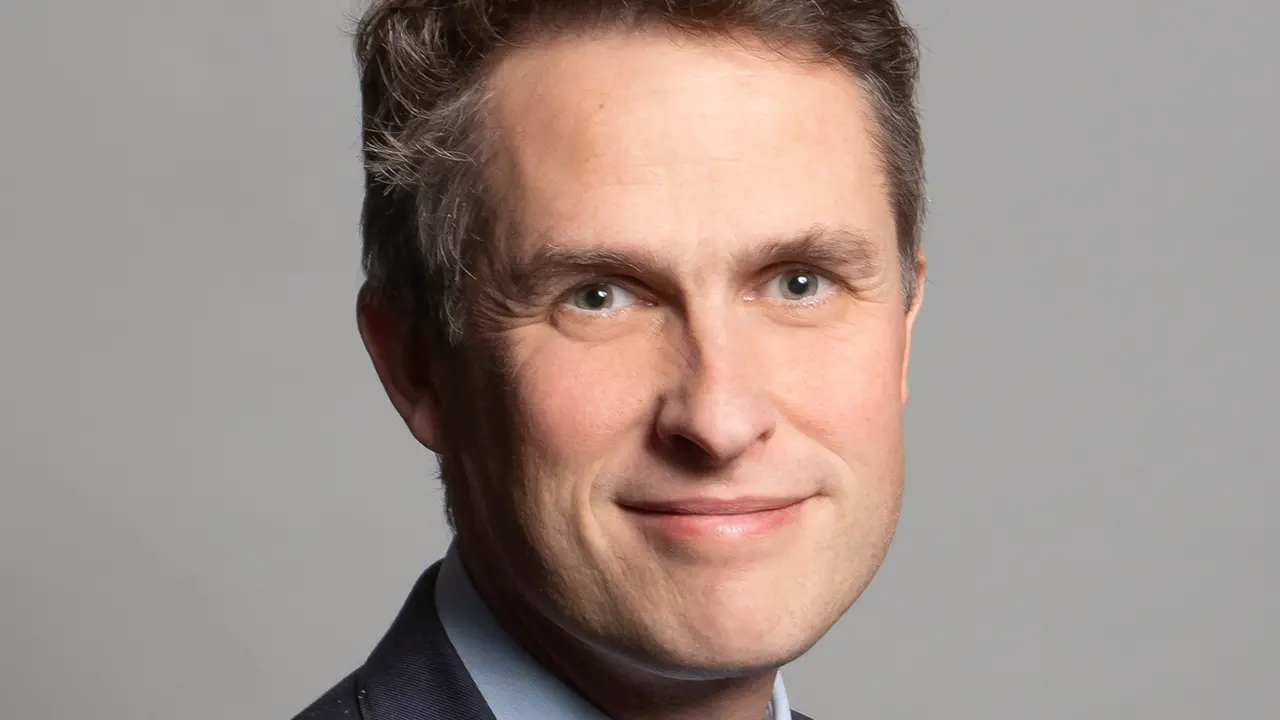 Menteri Inggris Sir Gavin Williamson. (Official Portrait/Parlemen Inggris)