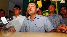 Ketua DPW PPP Jawa Barat, Rahmat Yasin menggelar konferensi pers di DPP PPP, Jakarta, Selasa (15/4/14) (Liputan6.com/Miftahul Hayat)