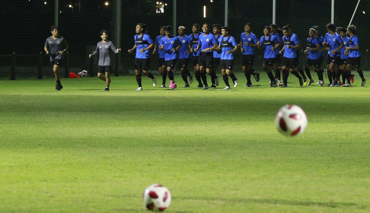 Pemain Timnas Indonesia sudah memiliki mental yang bagus, namun ada sedikit pemain yang masih mengeluhkan kerasnya menu latihan yang diberikan Shin Tae-yong. (Foto: Bola.com/M Iqbal Ichsan)