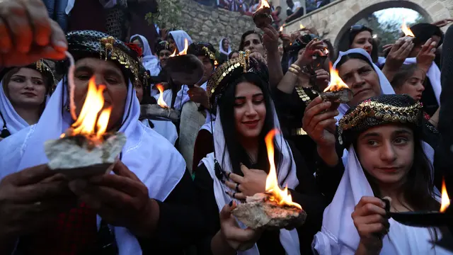 Ritual Kelompok Yazidi Irak saat Rayakan Tahun Baru