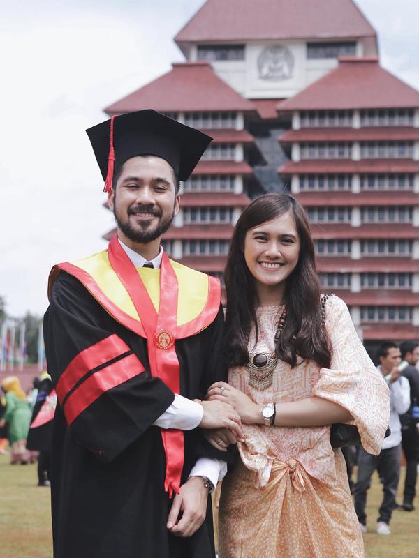 Lirik lagu vitamin c graduation 2021