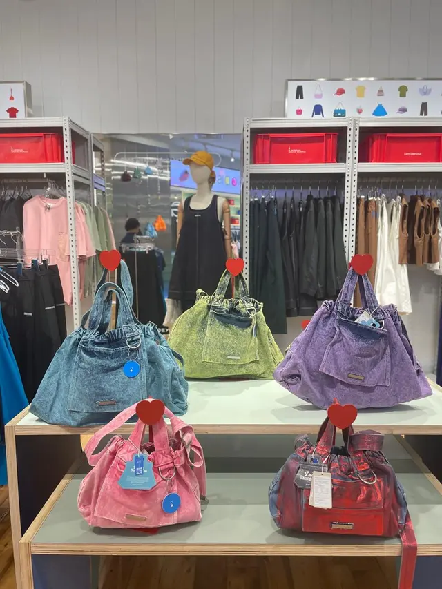 Bukan Cuma Tas Eropa, Tas Asia Favorit Maye Musk hingga Yunjin LE SSERAFIM Makin Diminati