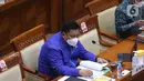 Kepala Badan Narkotika Nasional (BNN) Komjen Pol Petrus Reinhard Golose mengikuti rapat dengar pendapat dengan Komisi III DPR di Kompleks Parlemen, Senayan, Jakarta, Senin (7/6/2021). Rapat membahas penyusunan program kerja tahun 2022. (Liputan6.com/Angga Yuniar)