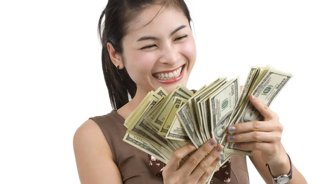 (C) shutterstock