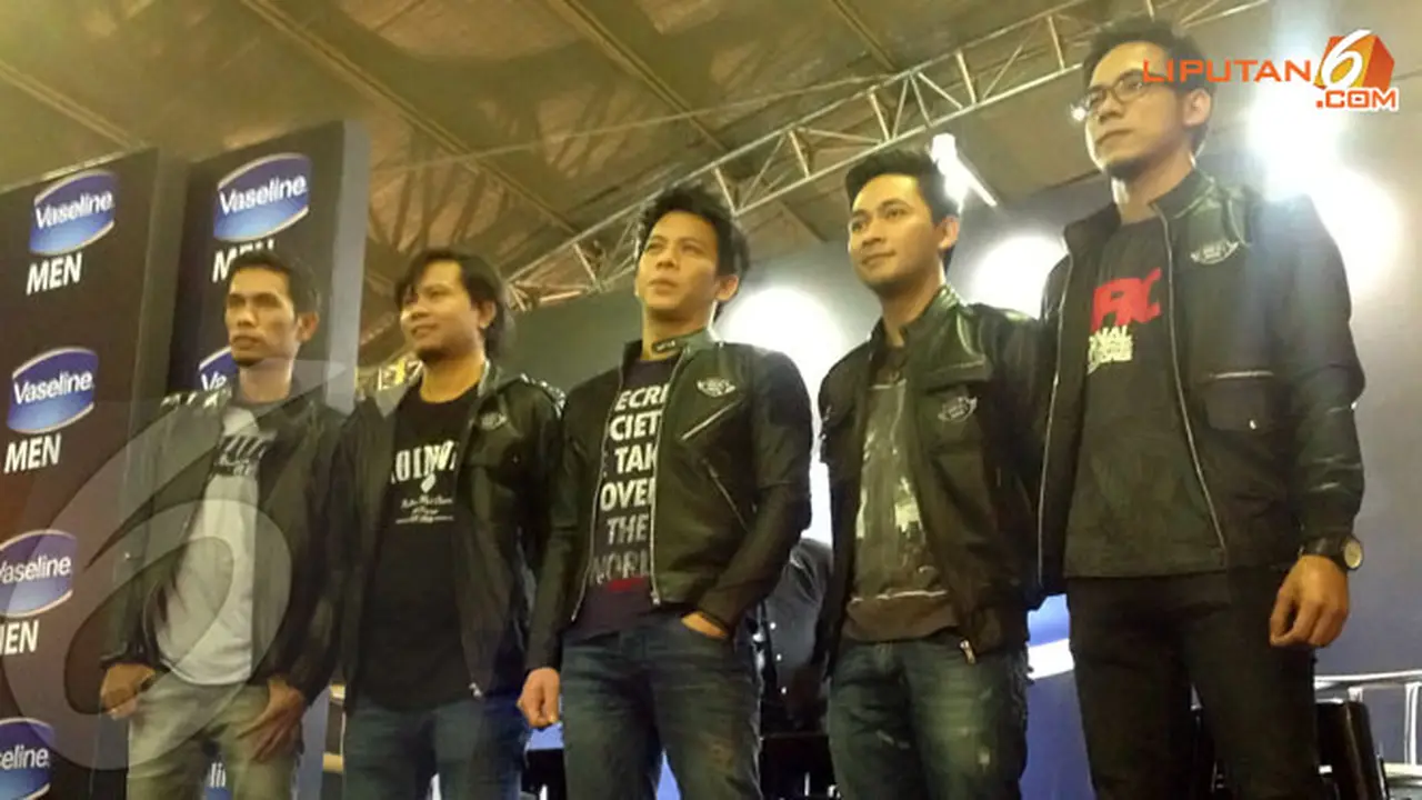 noah-band-130603c.jpg