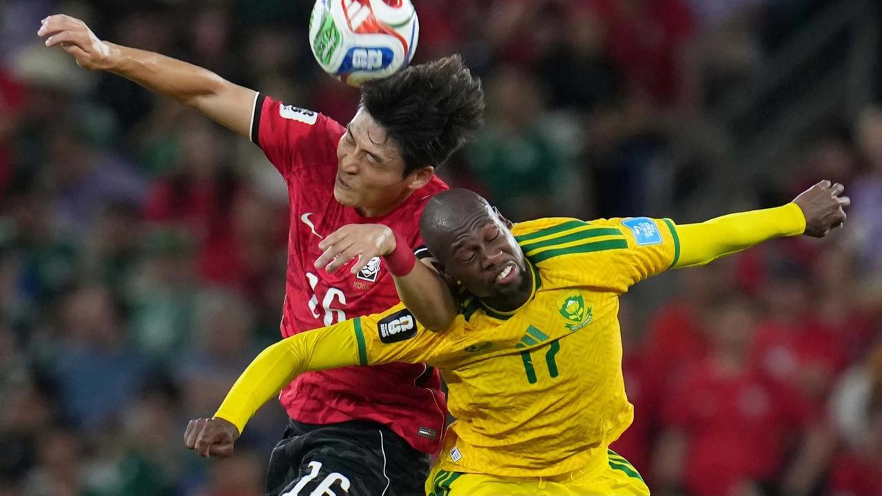 FOTO: Afrika Selatan Cetak Sejarah Lolos ke 32 Besar Piala Dunia