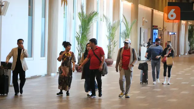Penumpang Bandara I Gusti Ngurah Rai Bali