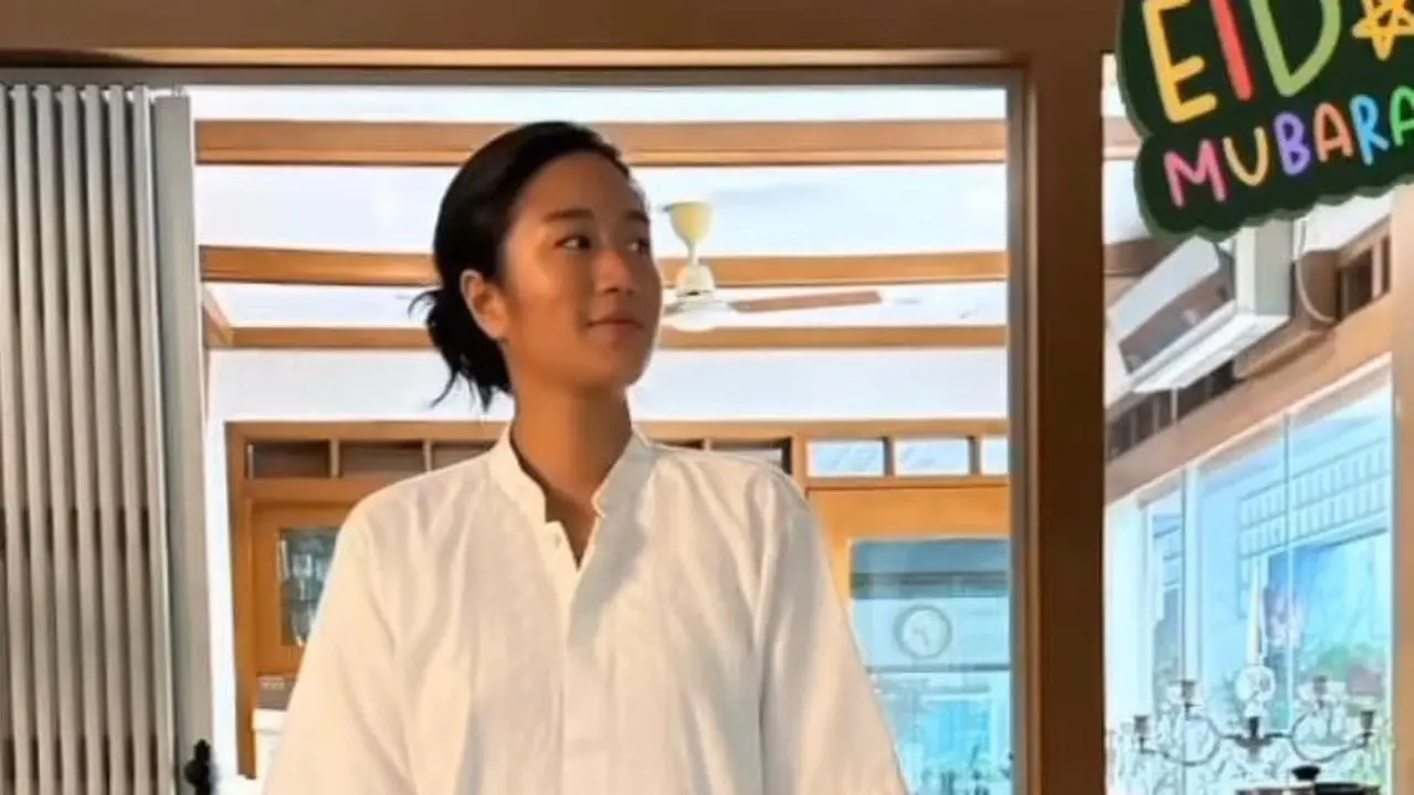 Gaya Unik Chef Renatta Rayakan Lebaran 2024 Pakai Baju Koko dan Sarung Milik Kakek