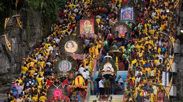 Semarak Perayaan Thaipusam Umat Hindu di Malaysia