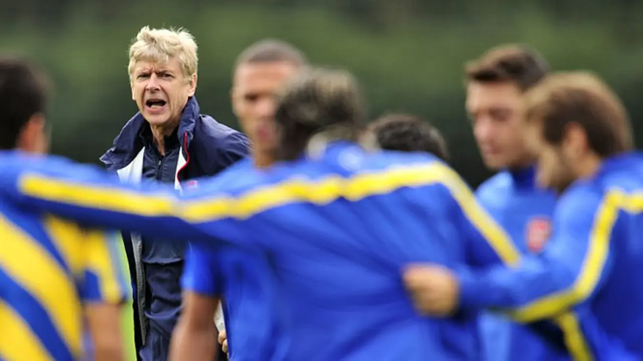 arsene-wenger-131005c.jpg