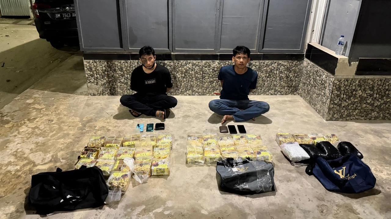 Polisi Bongkar Jaringan Narkoba Internasional di Pekanbaru, Sita 30 Kg Sabu dan 17 Ribu Ekstasi