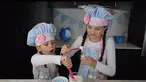 Dengan membuat tutorial memasak lewat youtube anak berusia 8 tahun ini telah menghasilkan 127 ribu dolar amerika atau sekitar 1,6 milyar rupiah setiap bulannya dari para pengiklan