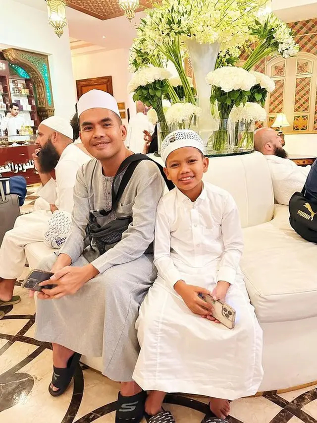 Farel Prayoga umrah (Instagram/zidniyazidni)