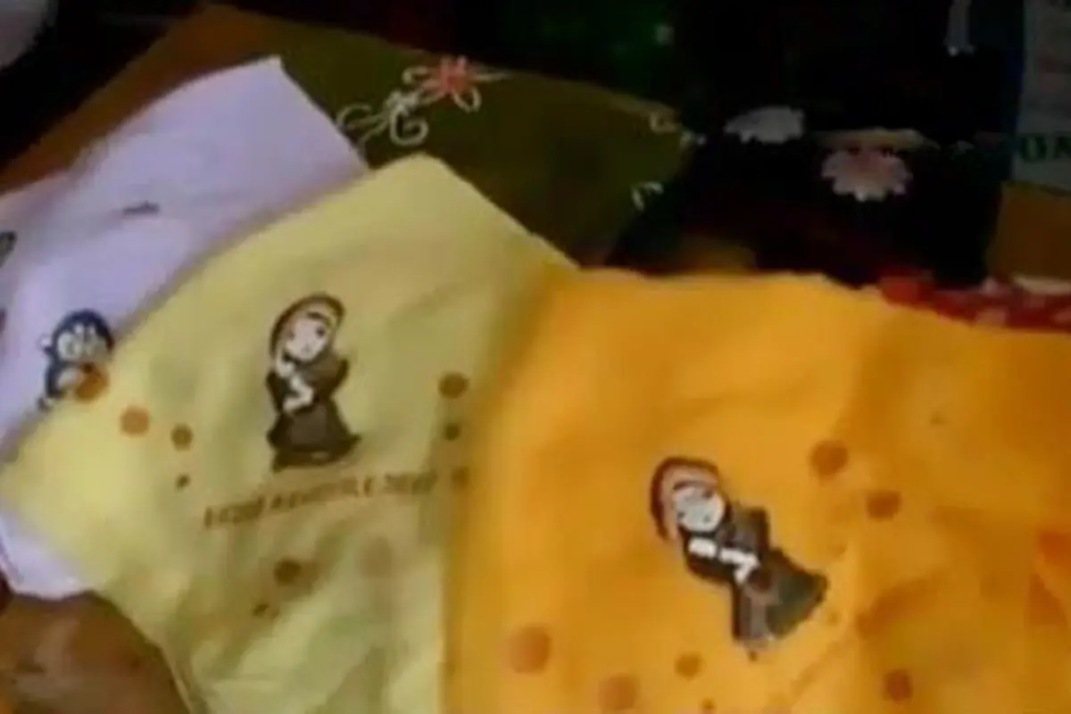 Kerudung Kartun Pikat Anak Berhijab Sejak Dini