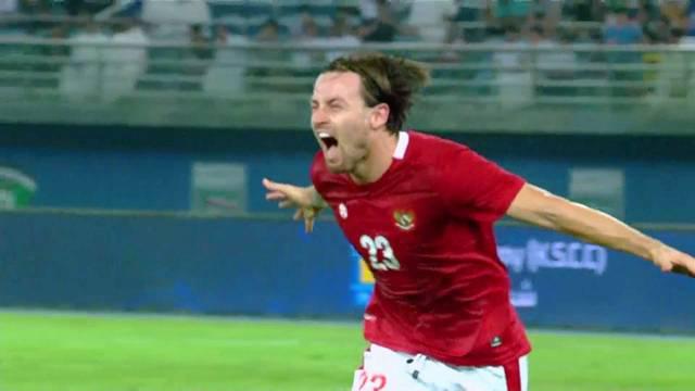 Berita video momen tendangan penalti Marc Klok saat Timnas Indonesia kalahkan Kuwait di Kualifikasi Piala Asia 2023, Rabu malam (8/6/22)