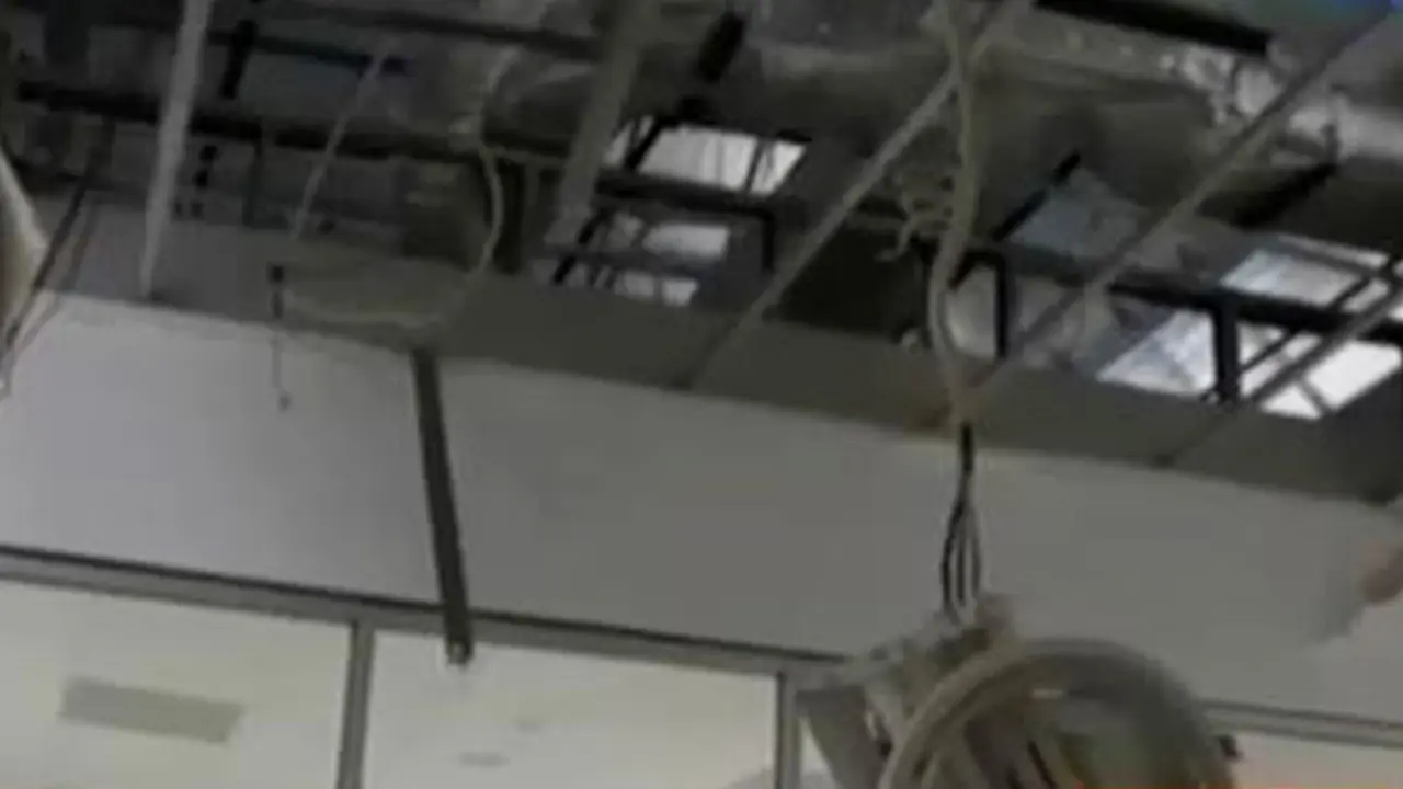 VIDEO: Gempa Bumi 5,2 SR Rusak Gedung dan Rumah Warga Ambon