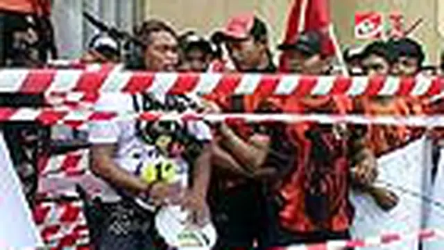 Kantor Bank Mutiara Disegel