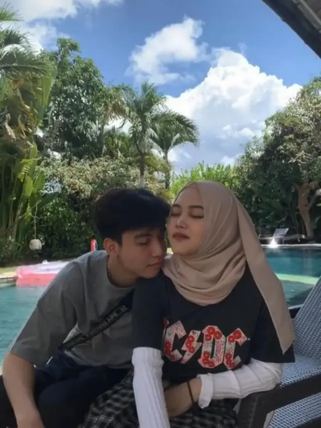 Momen Liburan Putri Delina dan Jeffry Reksa di Bali