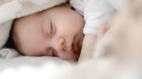 ilustrasi bayi (Photo by Peter Oslanec on Unsplash)