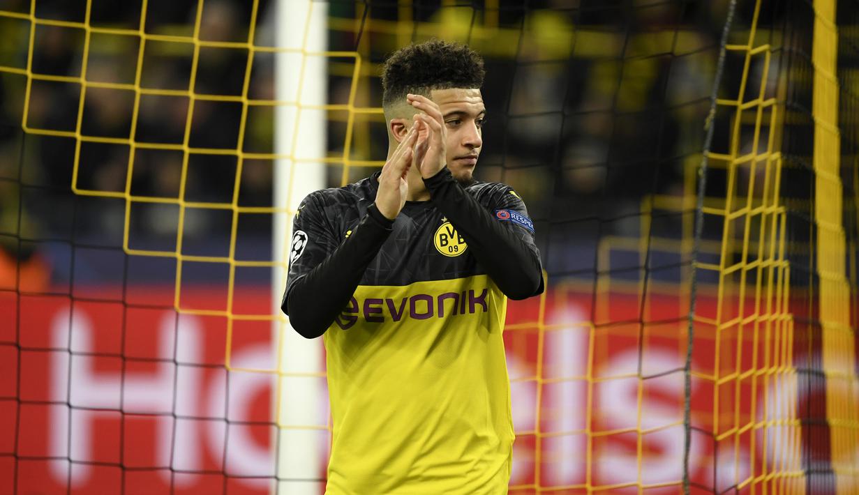 Jadon Sancho bergabung dengan Borussia Dortmund pada 2017. Musim ini menjadi performa terbaiknya. Ia menjadi top skorer Dortmund dengan 12 gol, sekaligus top assist Bundesliga dengan 14 assist dari 19 laga. (AFP/Ina Fassbender)