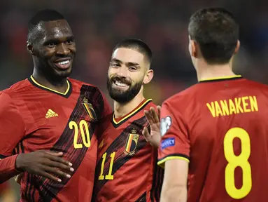 Belgia menyegel satu tempat ke Putaran Final Piala Dunia 2022 usai mengalahkan Estonia 3-1 dalam laga lanjutan Kualifikasi Grup E Zona Eropa, Sabtu (13/11/2021). Absennya Romelu Lukaku akibat masalah kebugaran dapat ditutupi oleh aksi ciamik Christian Benteke. (AFP/John Thys)