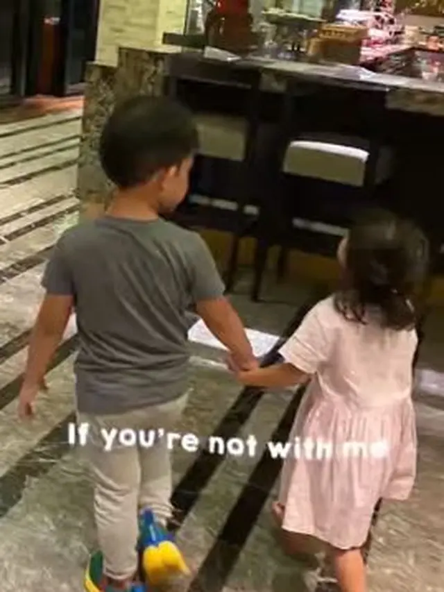 Ayu Dewi (Instagram/mrsayudewi)