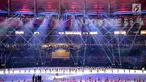 Tulisan Indonesia menghiasi Stadion Bukit Jalil ketika kontingen Indonesia tampil pada parade atlet pembukaan SEA Games 2017 di Kuala Lumpur, Malaysia, Sabtu (19/8). (Liputan6.com/Faizal Fanani)