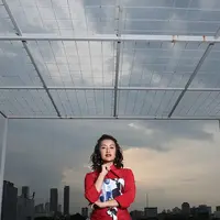 Sebuah kejutan disiapkan untuk merayakan 10 tahun pernikahan Widi Mulia dengan Dwi Sasono. Belum lagi kelar kejutan yang telah disiapkan, keburu ketahuan dengan sang suami. (Bambang E Ros/Bintang.com)