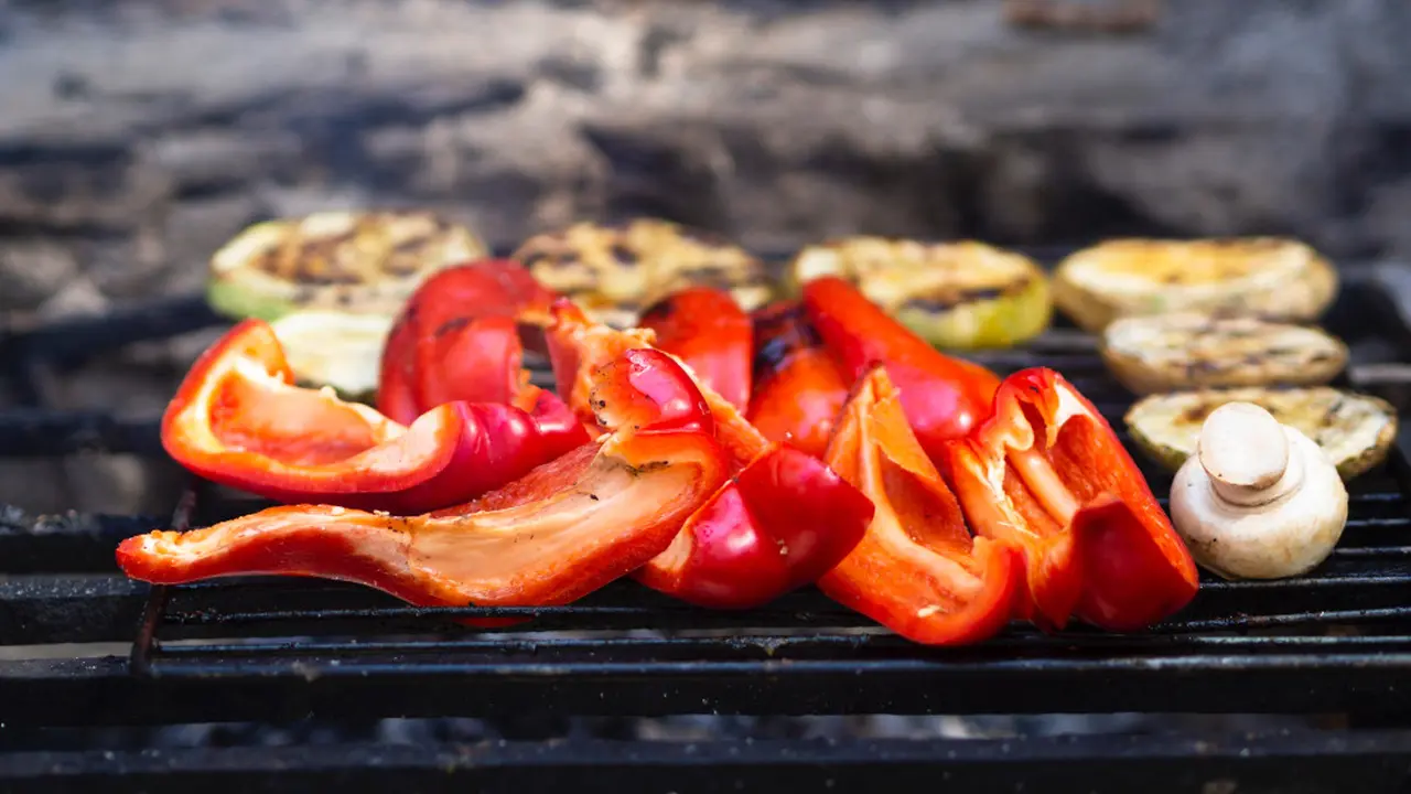 Resep Paprika Panggang Smoked Garlic, Perpaduan Manis dan Smoky yang Bikin Nagih