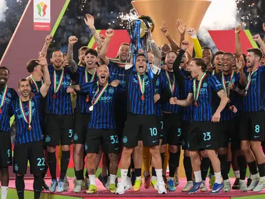 Inter Milan berhasil menambah gelar mereka pada musim ini dengan menyabet juara Coppa Italia pada Rabu (13/05/2026) malam waktu setempat. (AP Photo/Andrew Medichini)