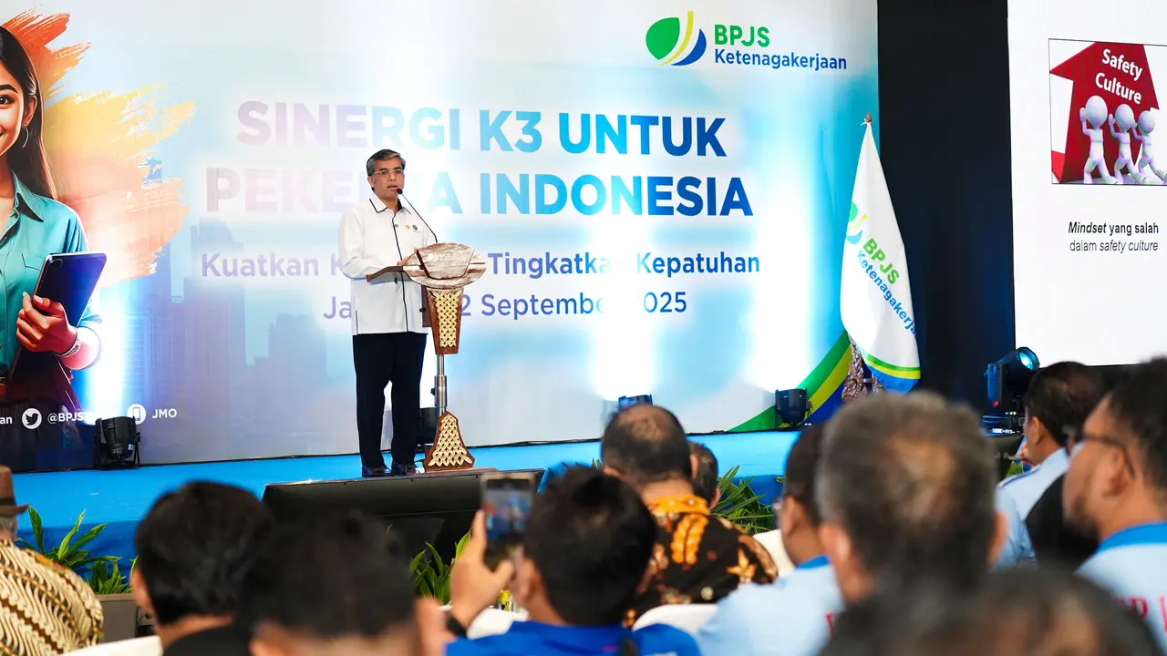 Menteri Ketenagakerjaan RI, Yassierli  saat membuka workshop K3 yang digelar BPJS Ketenagakerjaan di Jakarta, dikutip Selasa (23/9/2025).