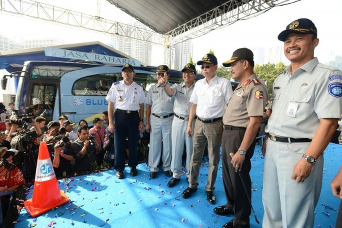Menhub dan Kapolri lepas 30 ribu pemudik gratis di Senayan